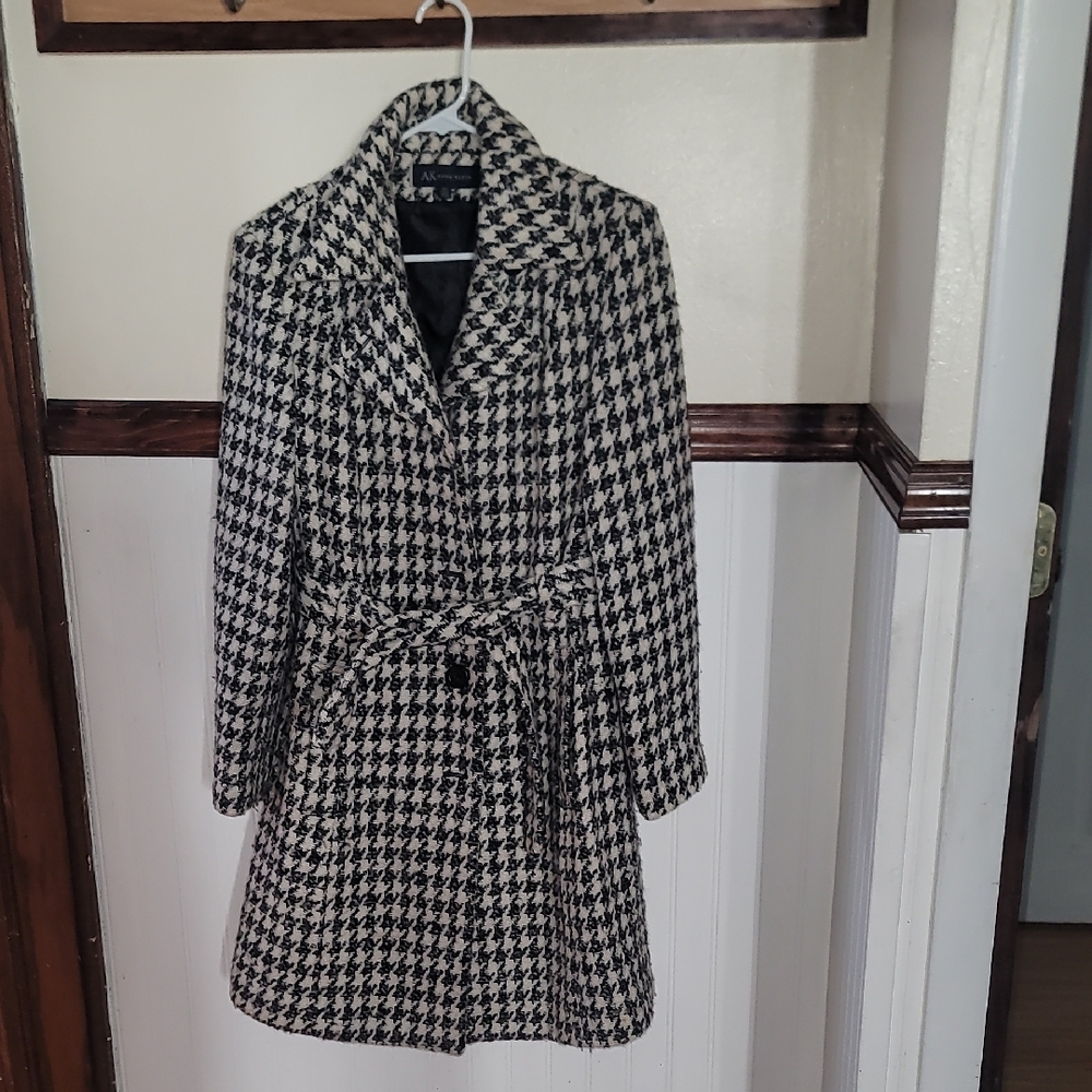 Anne Klein Black and White Trench Coat with Houndstooth Pattern